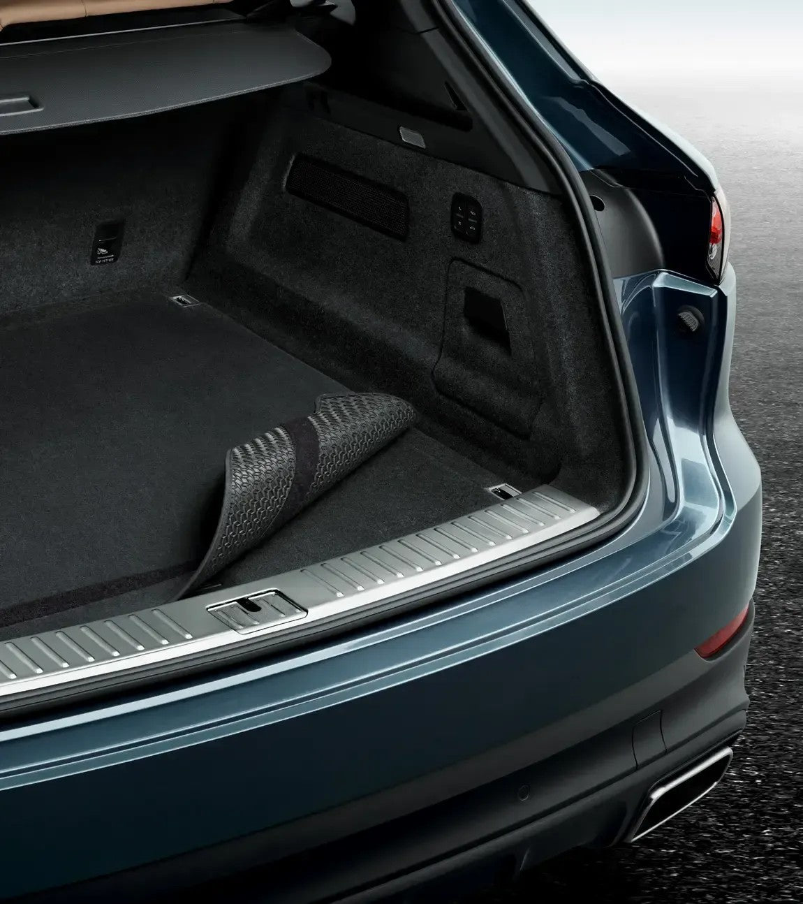 Porsche Design Great Value | Porsche Reversible Luggage-Compartment Mat with Nubuk Surround for Macan (I, II & III)