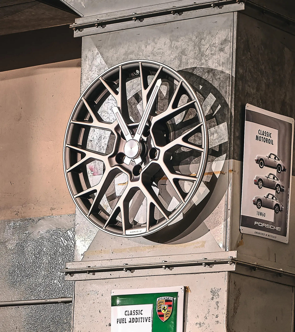 Porsche Design Customer Favorite | Wheel rim wall clock – Porsche Originals