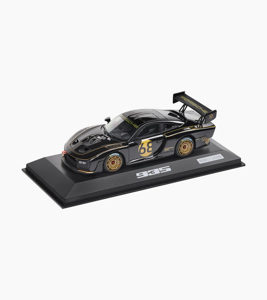 Porsche Design Customer Favorite | 935 / 19 JPS
