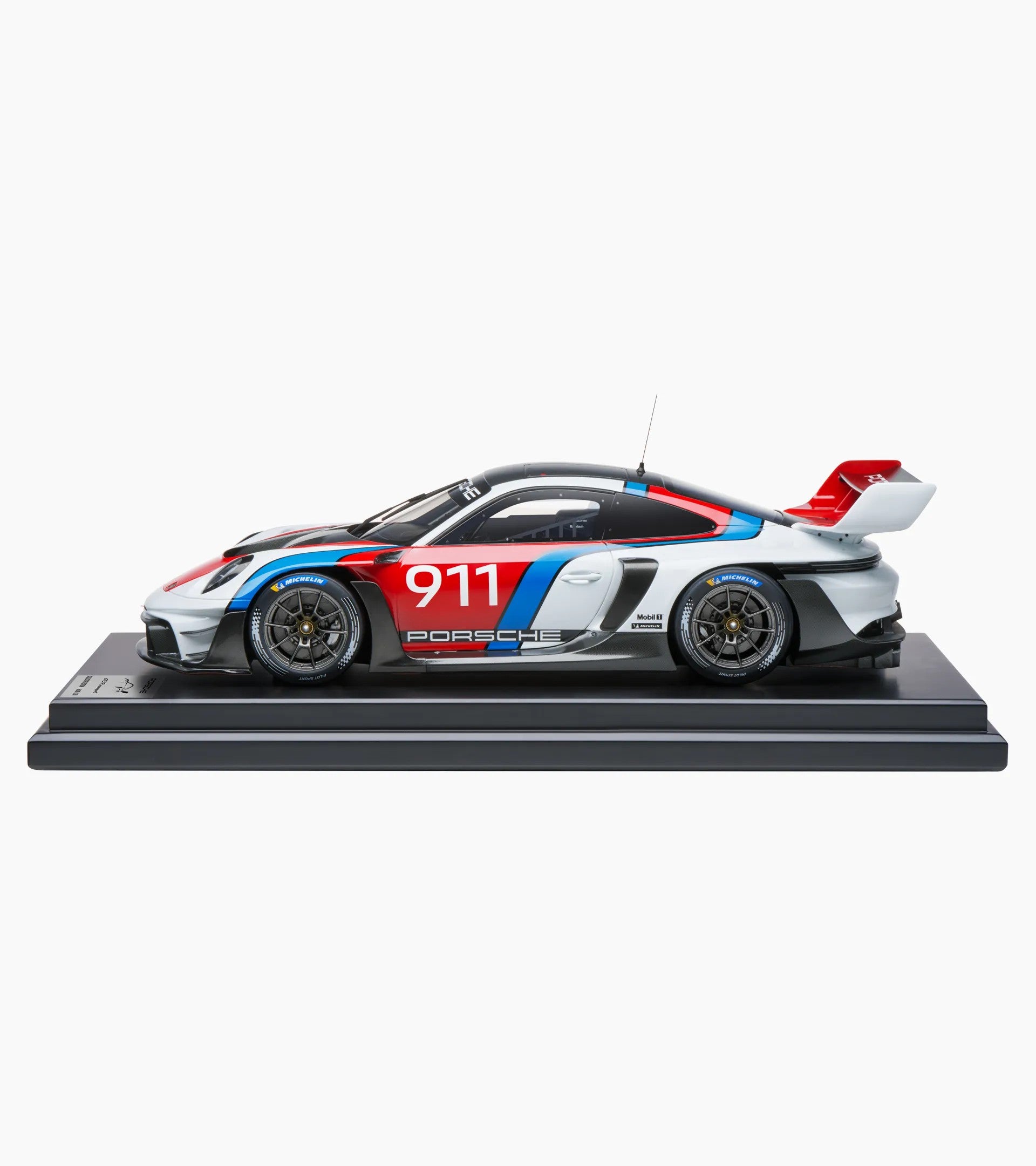 Porsche Design Trusted | Porsche 911 GT3 R rennsport – Limited Edition