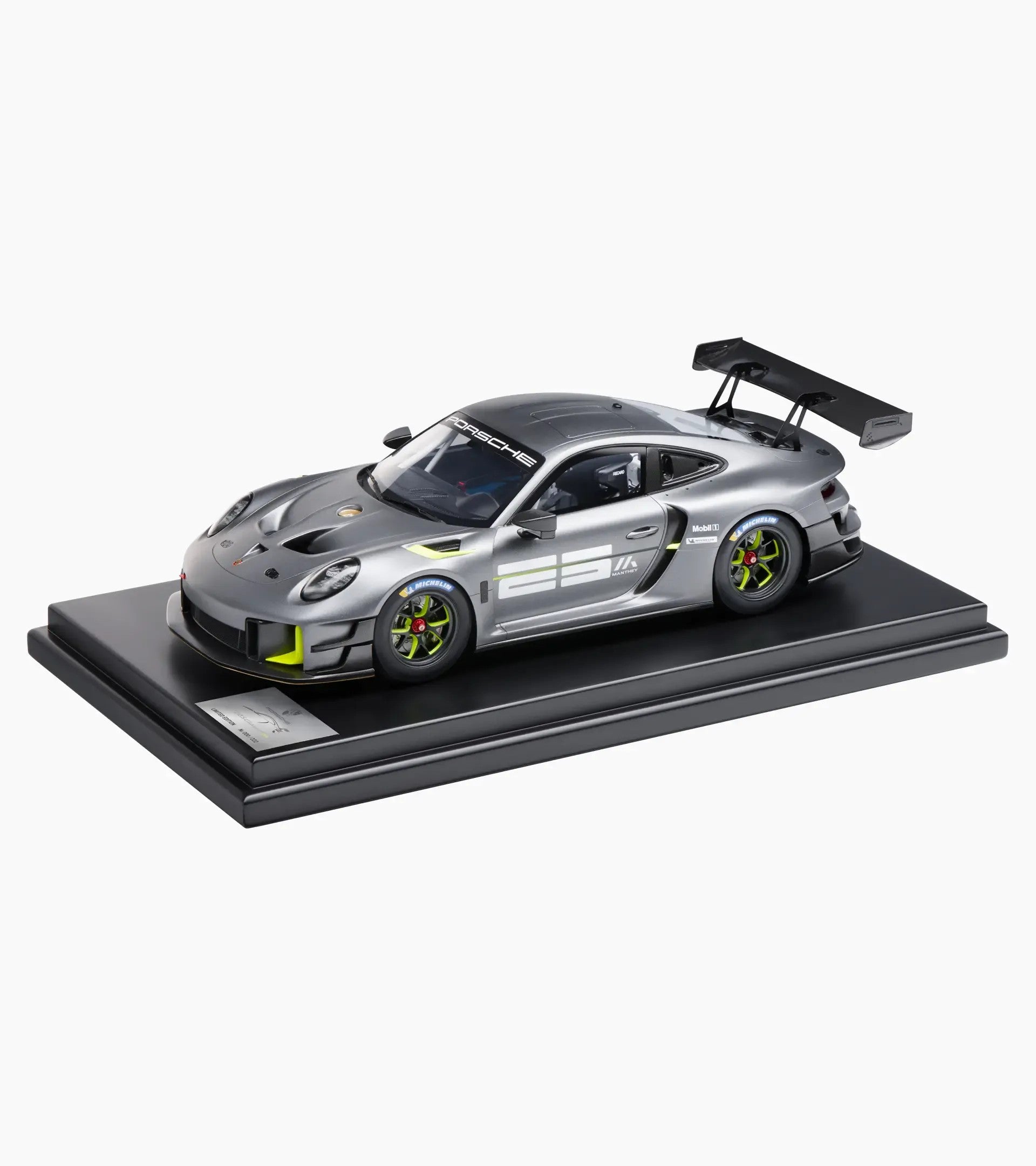 Porsche Design Quality | Porsche 911 GT2 RS Clubsport 25 – Ltd.