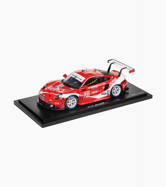 Porsche Design Everyday | 911 RSR Coca-Cola