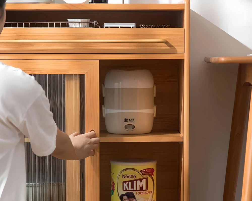 what is the difference between a sideboard and a buffet